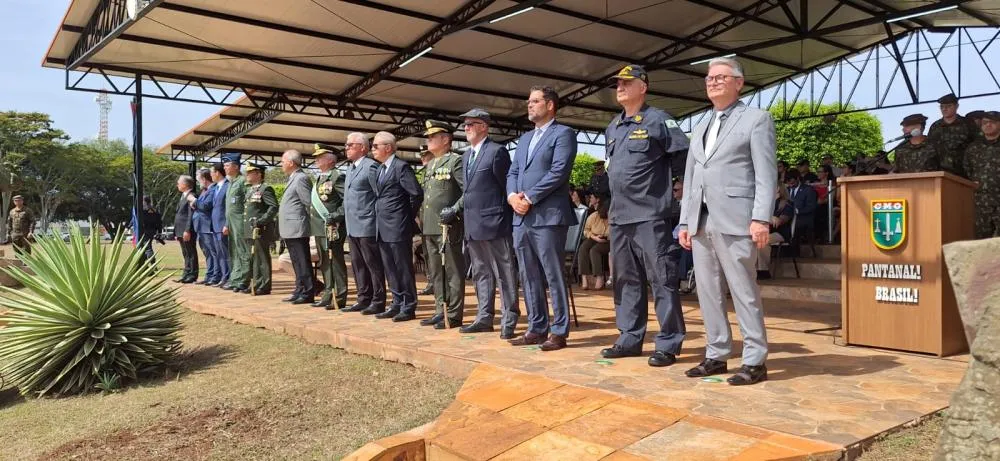 Diretor da Suzano é condecorado com a Medalha Exército Brasileiro em Campo Grande (MS)